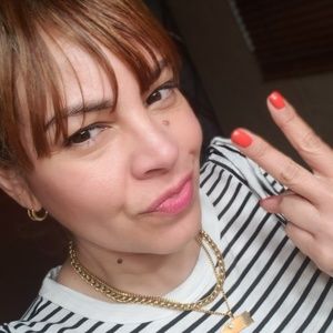 Meet your Posher, Auri